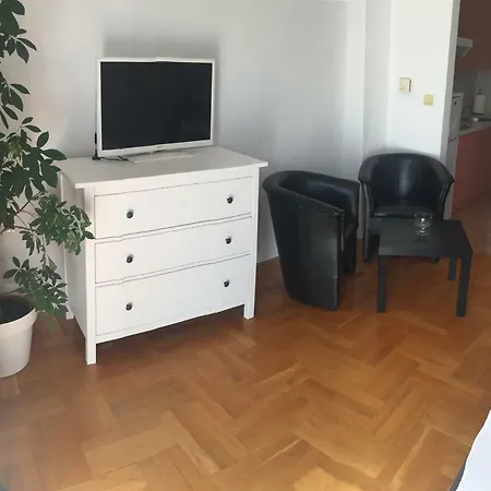 Studio Apartman Lara *** Osijek Exterior photo