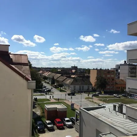 Studio Apartman Lara *** Osijek Exterior photo