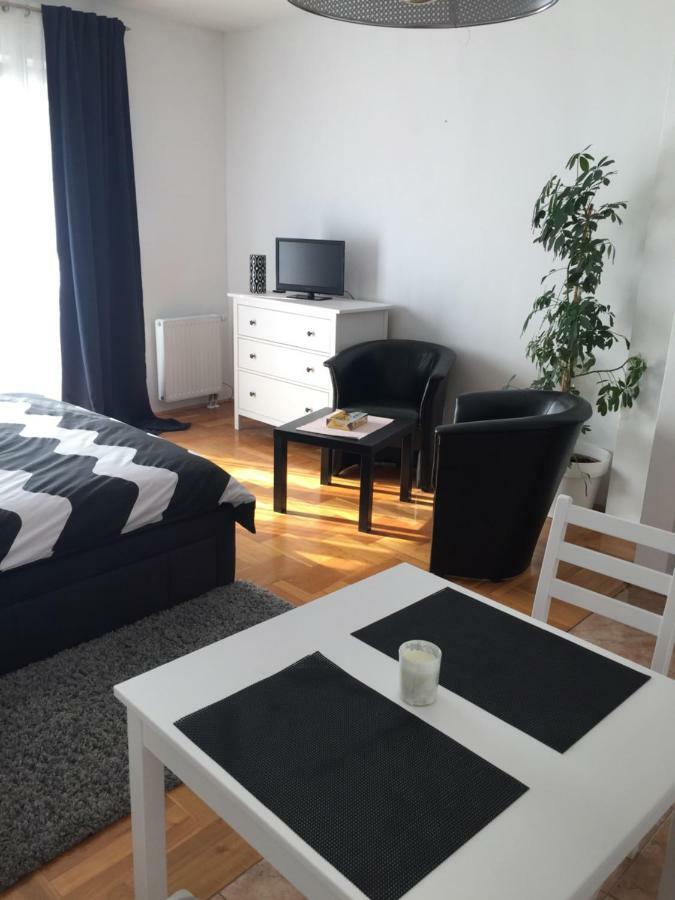 Apartment Lara ***